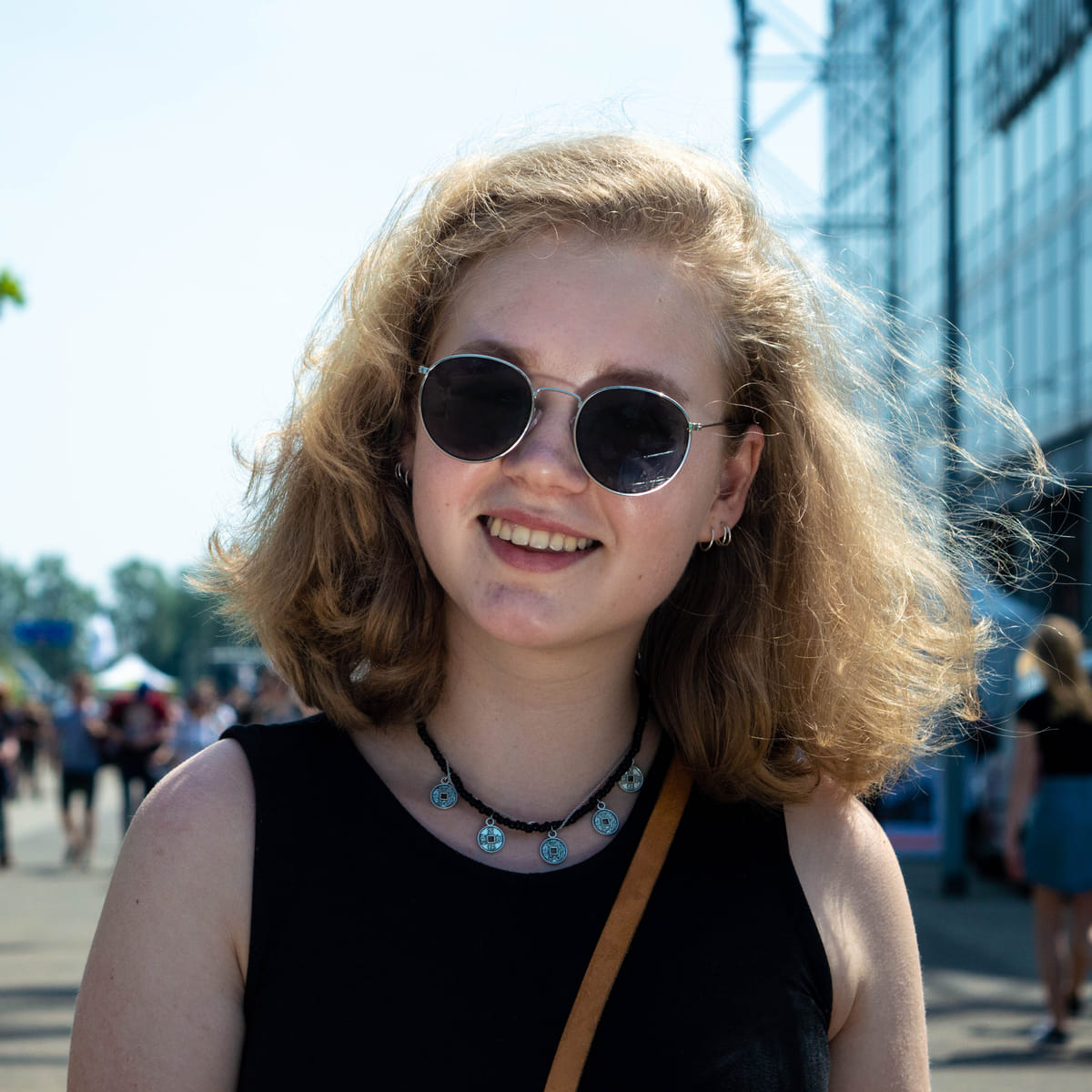2018-26-05_Boogert_van_den_Maud_interview_bezoekers-10