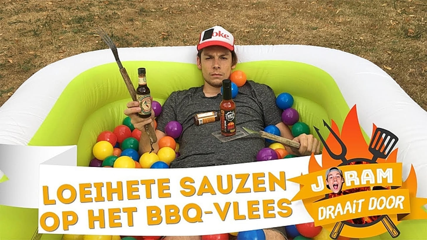 Joram probeert de heetste BBQ-Sauzen!