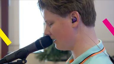 TERUGKIJKEN: Ahoy zingt nummer speciaal voor Benjamin