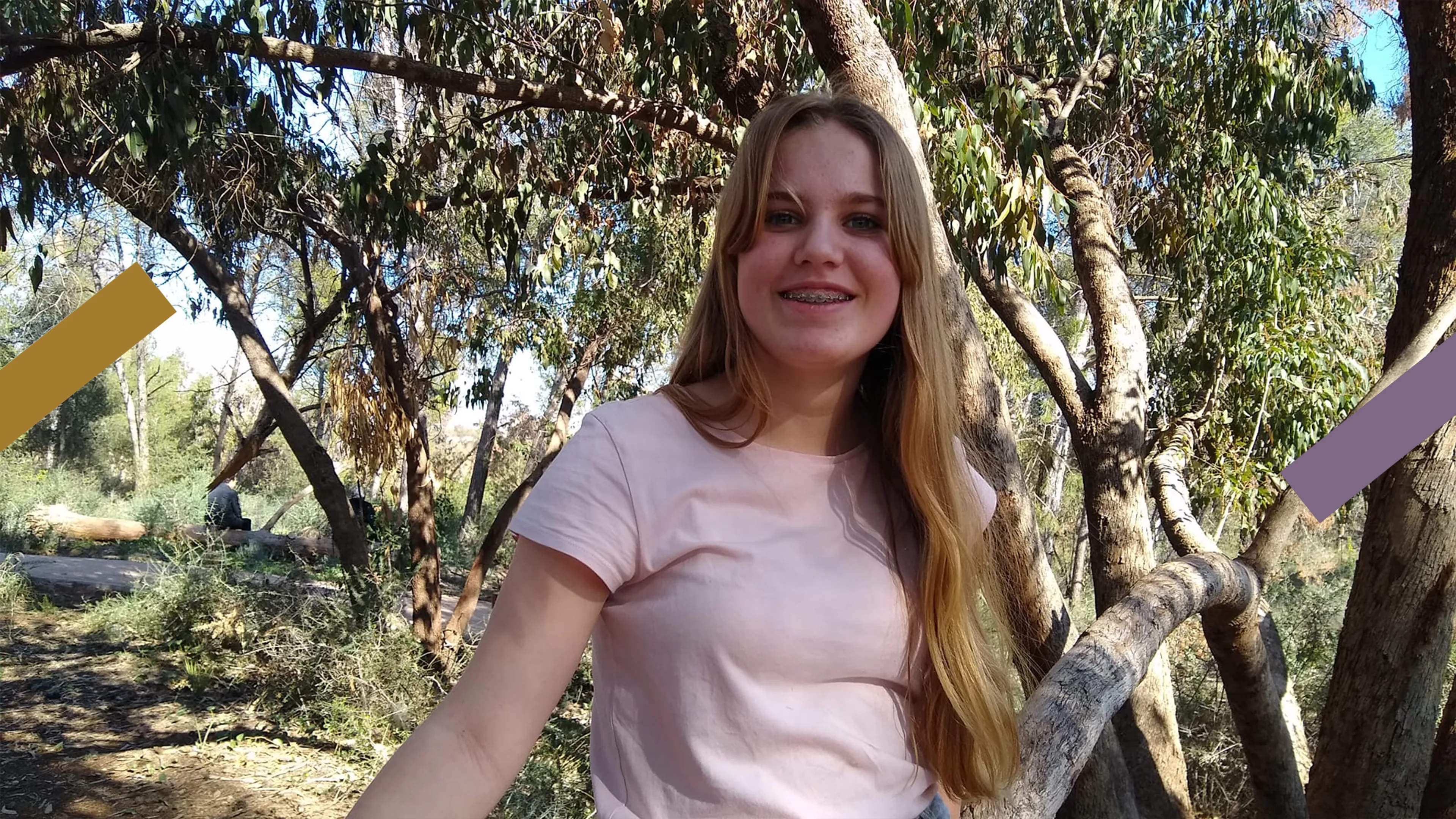 Hanna (14) woont overal en nergens: ‘Waarom konden we niet gewoon opgroeien als een normaal gezin?’