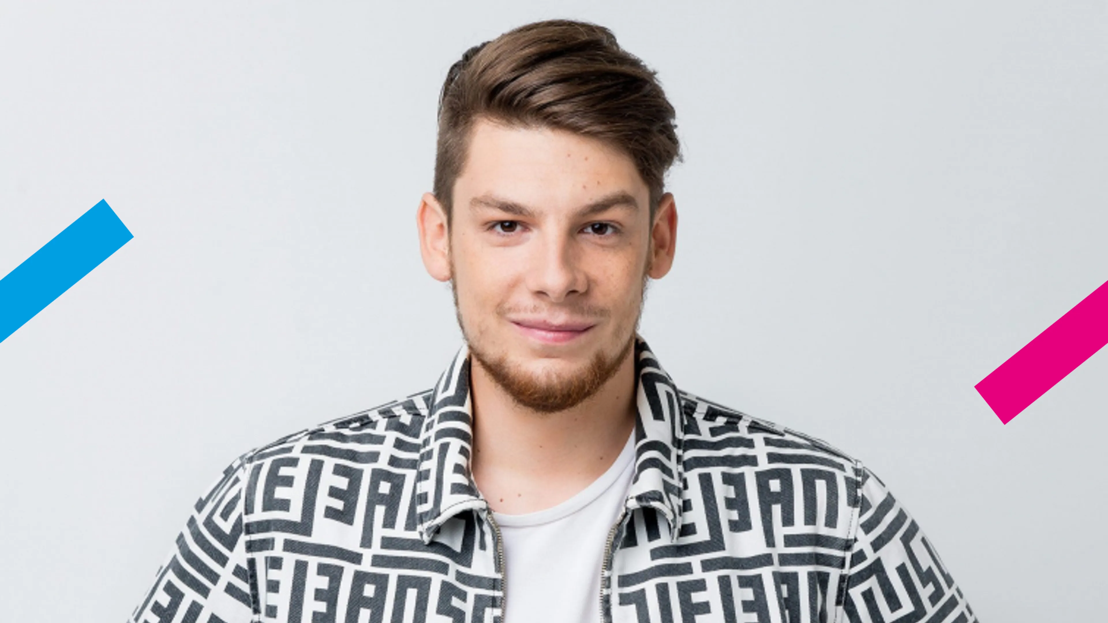 Presentator Joram Kaat (27) ontmoette voor het eerst zijn vader: 'Hij gaat geen papa voor mij zijn'