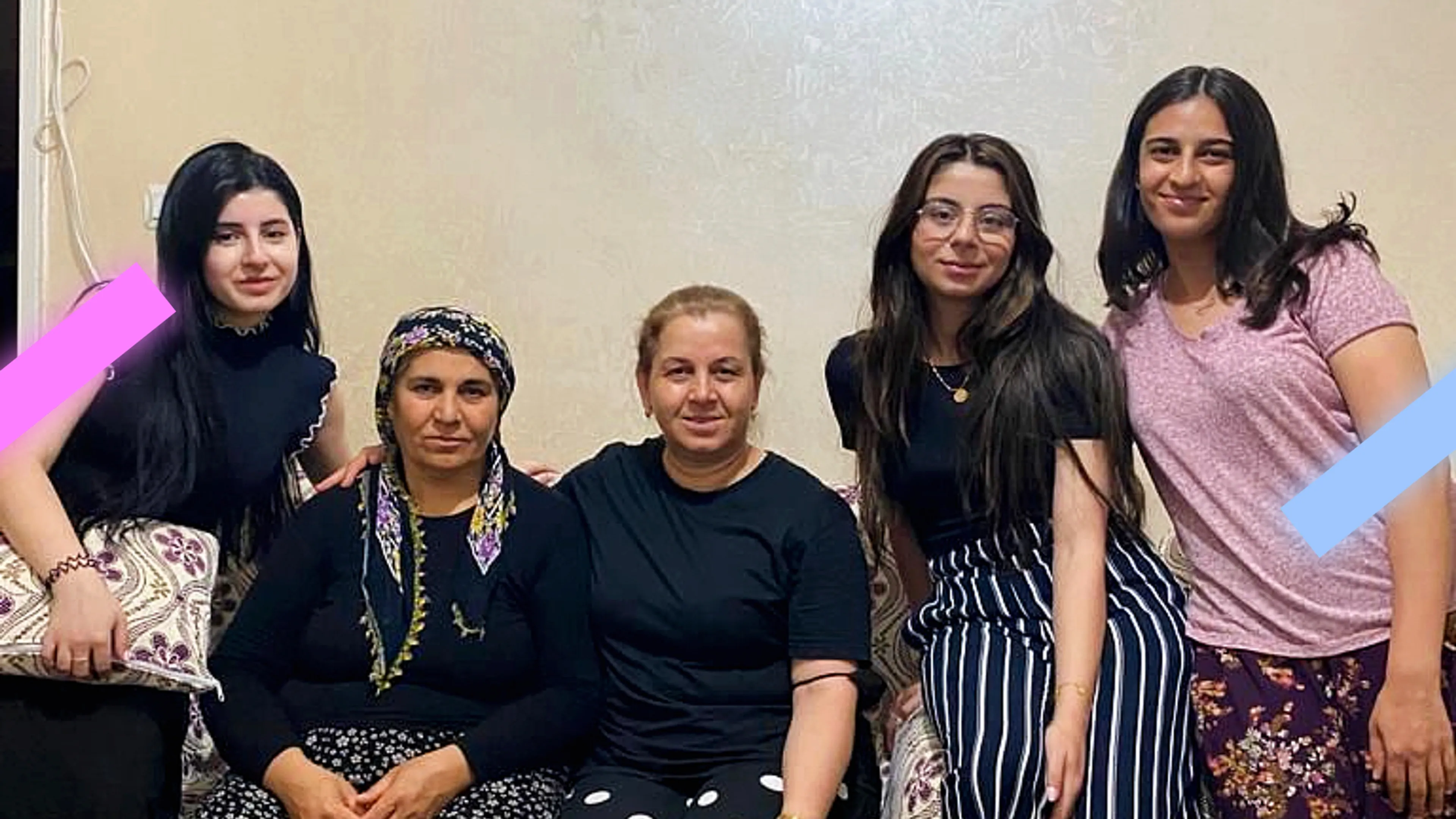 Emine’s (22) familie woont in het rampgebied in Turkije: ‘Mijn neef lag drie dagen onder het puin’