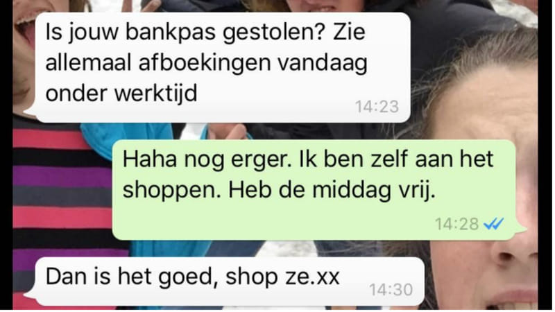 Ouders op WhatsApp: "Koop maar een taart om je leraar om te kopen"