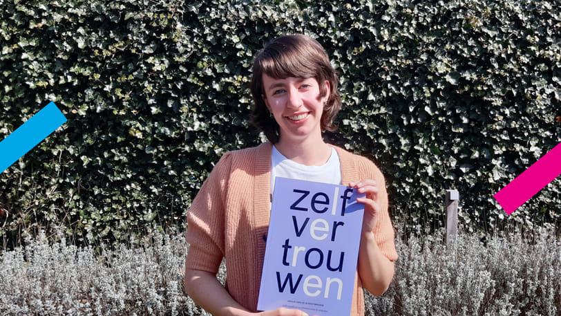 Anouk (21) schrijft zelfhulptijdschrift voor jongeren: “Dankzij God wordt het gepubliceerd”