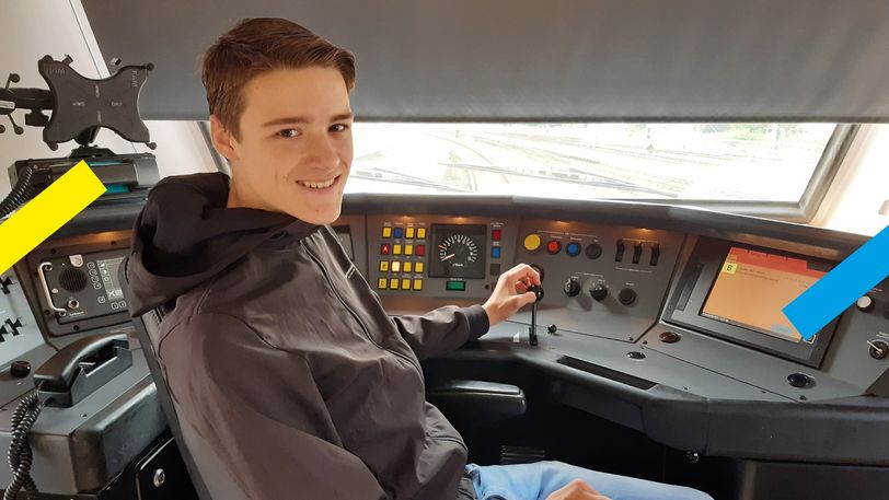 Jac (18) is de grootste treinfan van Nederland: "Ik ken bijna alle treinschema's in Nederland uit mijn hoofd"